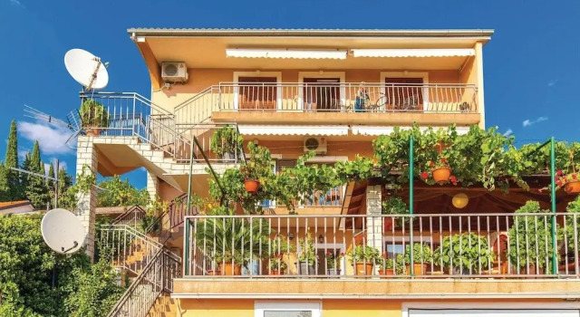 Amazing Home in Kostrena With Wifi and 2 Bedrooms, Забронировать Отель Кострена Приморско-Горанская жупания