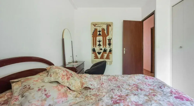 Inviting Holiday Home in Miremont With Garden