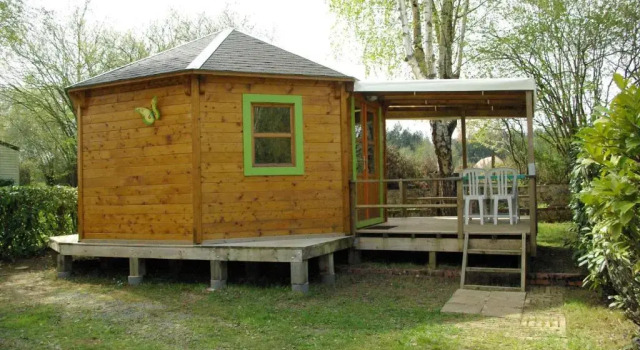 Кровать в общем номере Camping Smile & Braudieres