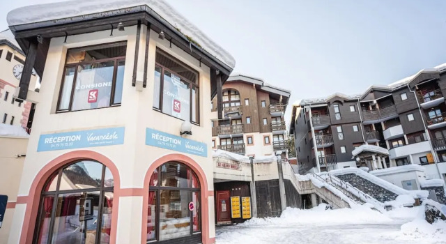 Slope-access Morillon Apartment for 4