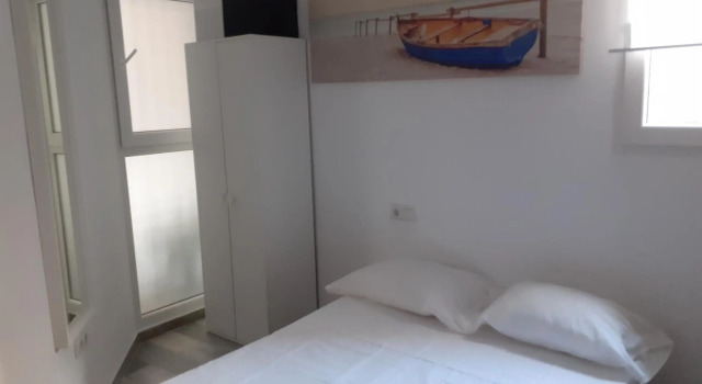 City Center Guest house, Забронировать Гостевой дом Гостевые дома Валенсии, рядом с Мост Лас-Артес, Гостевой дом