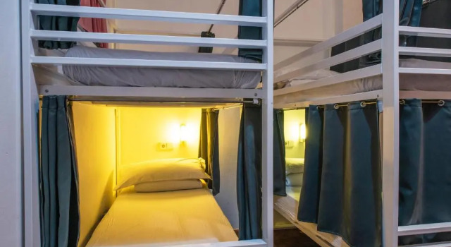Кровать в общем номере (женский номер) Safestay Barcelona Gothic