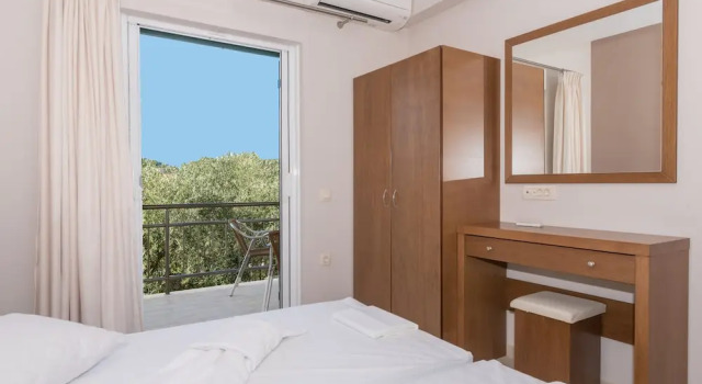 Allegro Studios & Apartments