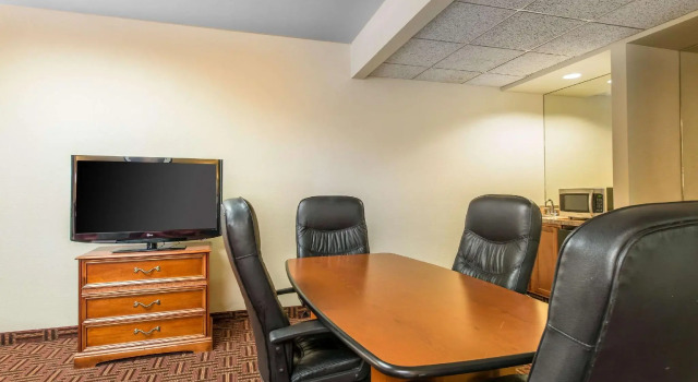 Двухместный люкс Quality Inn Colorado Springs South