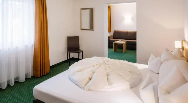 Полулюкс Hotel Regina