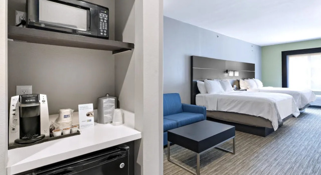 Люкс c 1 комнатой Holiday Inn Express Hotel & Suites Kilgore by IHG