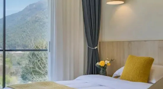 Люкс Yue Shan Yunshang · Anji Yunshang Caoyuan Tent Boutique Stay (Xiongmao Buluo Tanxian Leyuan)