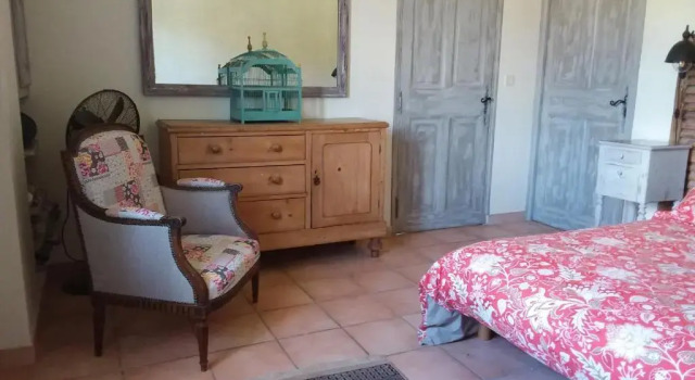 Chambre pour 2 personnes avec salle de bain privée, Забронировать Отель «постель и завтрак» Турв Green Provence