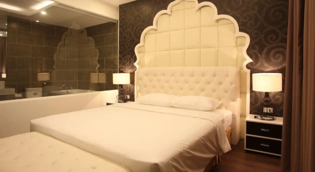 HANZ Friday Royal Hotel, Забронировать Отель Район 10 Хошимин