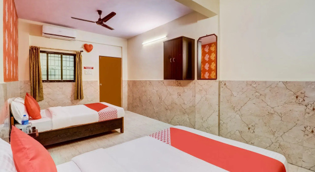 OYO 37164 Hotel Kalpavruksha