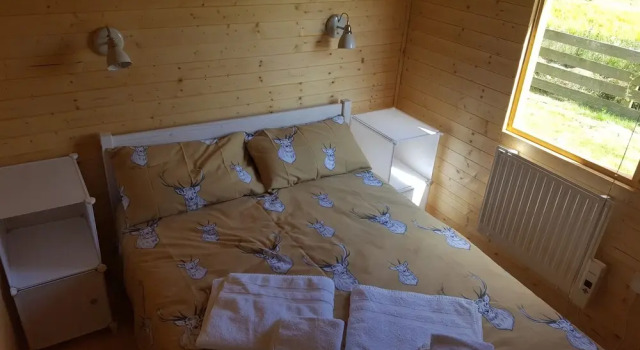 Immaculate 2-bed Log Cabin Near Portmahomack &tain