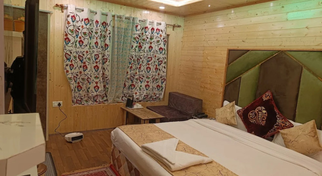 Номер Deluxe Hotel Pahalgam View