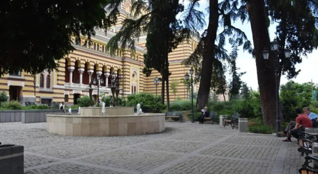 Apartment Rustaveli 23, Забронировать Апартаменты/квартира Тбилиси Регион Тбилиси, рядом с Tеатр имени Марджанишвили