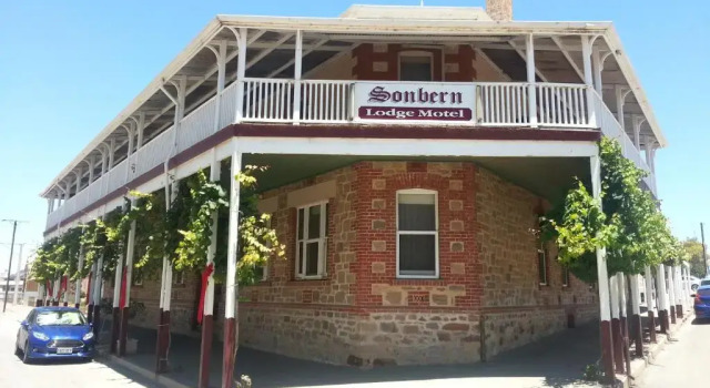 Двухместный номер Deluxe Sonbern Lodge Motel