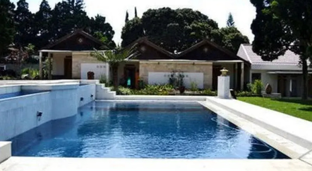Dayang Sumbi Resort, Rezervovat Lázně / Resort Parompong West Java