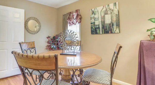 5 Mi to Dtwn Atl! Family Home w/ Veranda & Yard, 预订 酒店 亚特兰大 佐治亚州