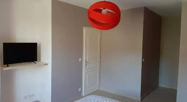Вилла Villa spacieuse 4 chambres Gîte les manoques