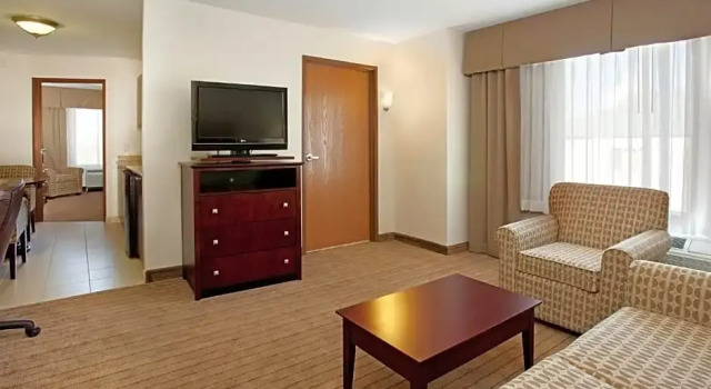 Студия Holiday Inn Express & Suites Buffalo by IHG
