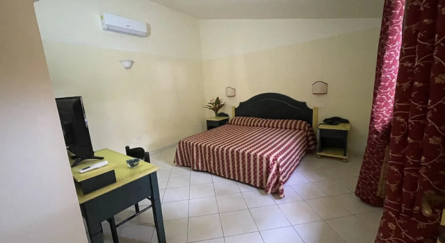 Ala Birdi Residence, Забронировать Дом для отпуска Отели Ористано с парковкой, Парковка