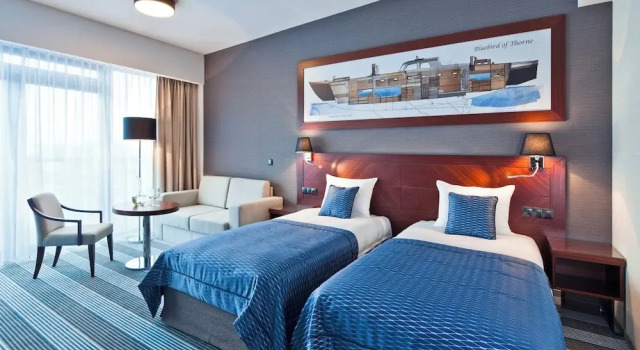 Двухместный номер Premium с балконом и с видом на внутренний двор Hotel Mikołajki Leisure & SPA - Destigo Hotels