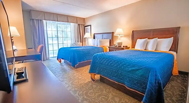 Номер Standard с видом на бассейн Sturbridge Host Hotel And Conference Center