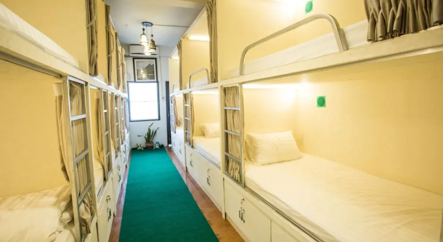 Кровать в общем номере Green Box Hotel - Hostel