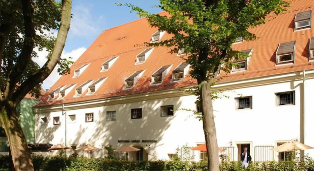 Hotel Orphée Andreasstadel, Забронировать Отель Отели Регенсбурга 4 звезды, рядом с Thurn und Taxis Palace, 4*
