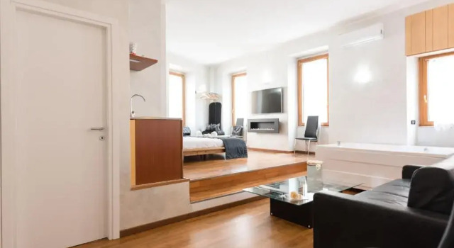 Полулюкс Rome Plaza Suites, Luxury Collection