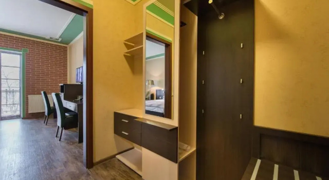Standard Kahden hengen huone parvekkeella Green  Villa