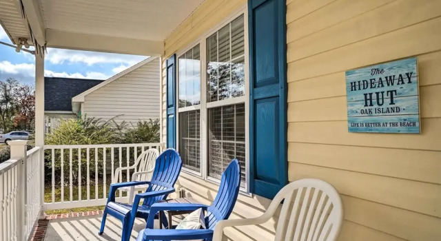 Коттедж Oak Island Hideaway Hut about 1 Mi to Long Beach