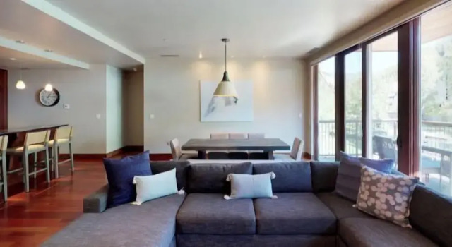 Westhaven 3 Bedroom Luxury Condo in Cascade Village, Steps to Chair Lift