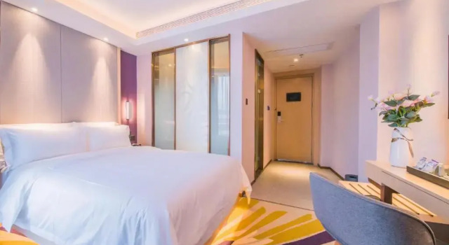 Двухместный номер Deluxe Lavande Hotels· Qinglv Zhong Road Opera