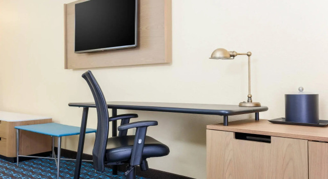 Четырёхместный номер Standard Fairfield Inn & Suites Houston Humble