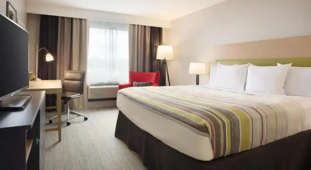 Номер Standard Country Inn & Suites by Radisson Asheville River Arts District