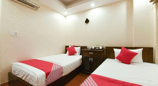 OYO 208 Arowana Hotel, Забронировать Отель Бадинь Ханой