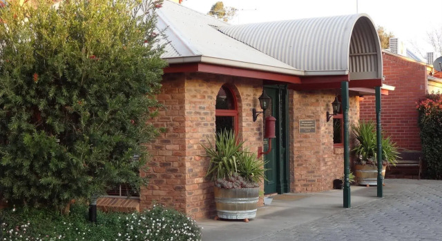 Hermitage Motor Inn, Buchen Sie Hotel Wangaratta Victorian High Country