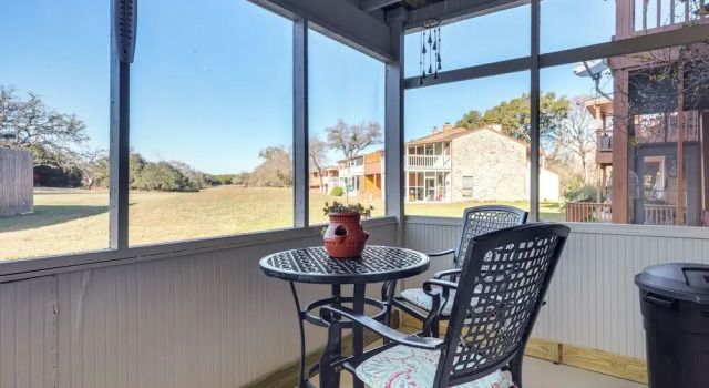 Апартаменты Hill Country Townhome: Close to Parks & Hiking