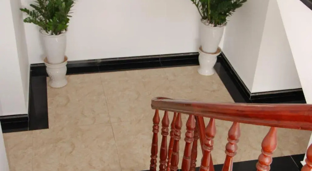 Queen Villa Hotel 2, Забронировать Отель Да-Хуоай Ламдонг