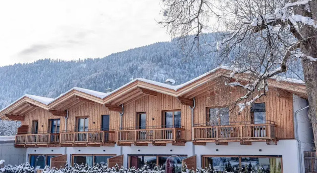 Large Chalet With Carmine and Wellness Area, Забронировать Шале СПА-отели Тироля, SPA-услуги