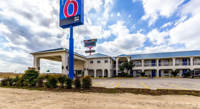 Motel 6 Seguin TX, Забронировать Мотель Сегин Greater San Antonio