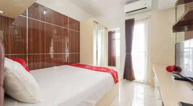 RedLiving Apartemen Springlake Summarecon - Kamarku Tower Azolla