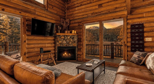 Blue River Hideaway by Avantstay Log Cabin + Hot Tub + Firepit + Deck Mountain Views + Deck Near Quandary 14er + Trailheads + Alpine Lakes, Book Feriehus Breckenridge Vail Ski