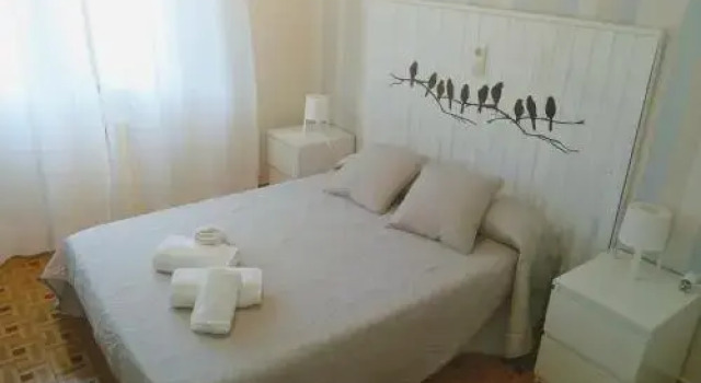 Villa Oubiña, Prenota Villa  