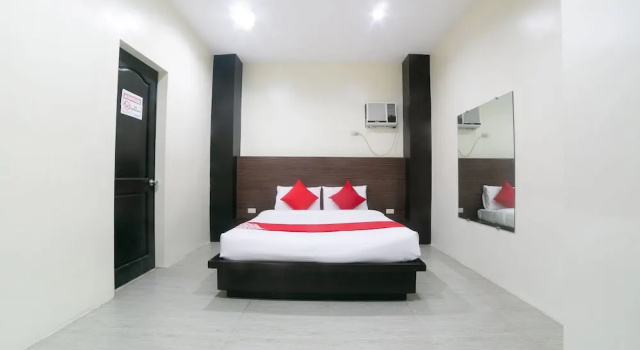 Номер Deluxe OYO 183 JRJF Hotel