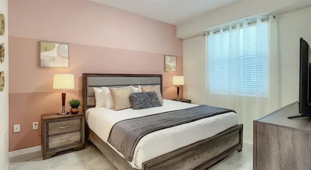 Modern Condo Near Disney Foosball Water Park!