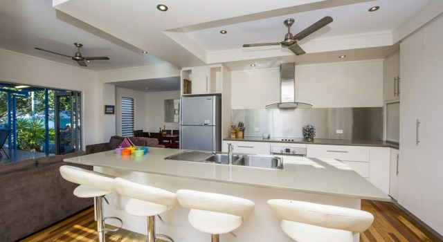 Picnic Beach'scape, Boek Hotel Picnic Bay Magnetic Island
