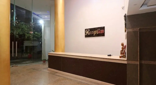 OYO 16395 Hotel G K Palace, Rezervovat Hotel Bódhgaja Bihar