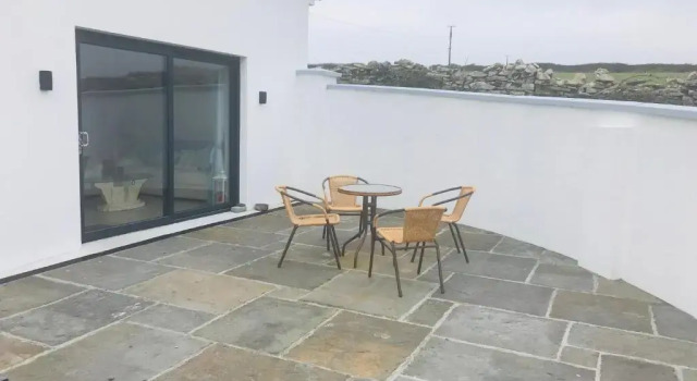 Beside the sea & minutes from Cliffs-Clahane Shore Lodge, Rezervasyon Otel Liscannor 