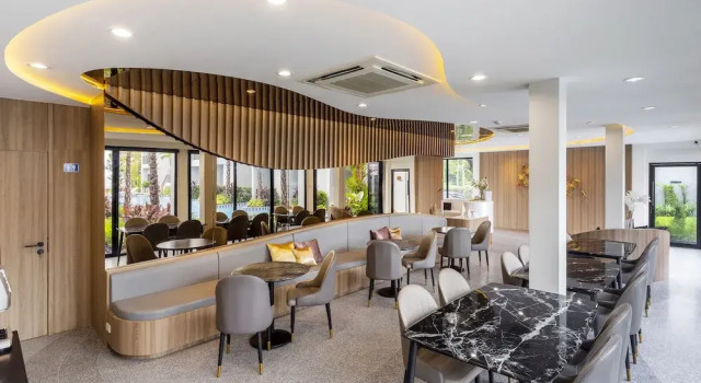Hatchao Heritage Beachfront Resort