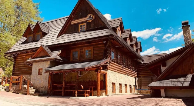 Jánošíkova Valaška Pension & Restaurant, Rezervovat Apartmán Hotely v Žilinský kraj s parkováním, Parkování